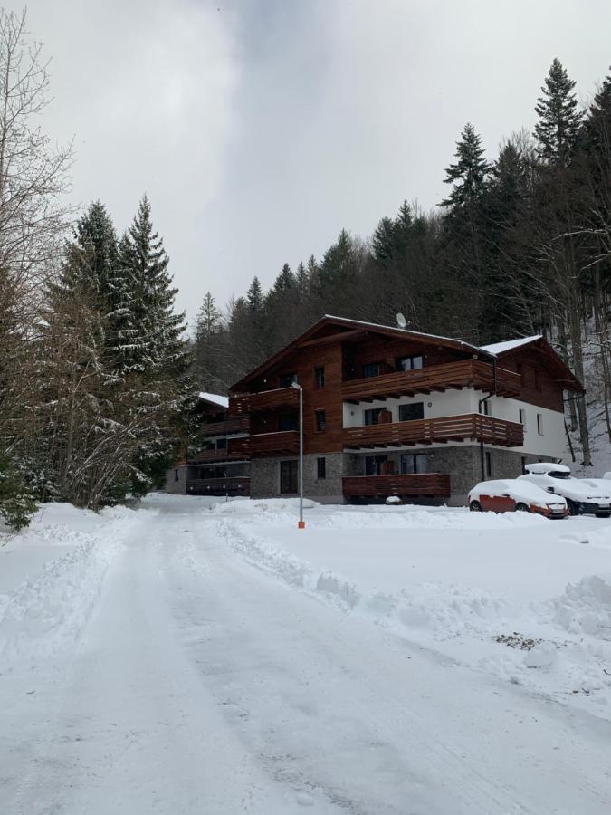 Lucnica Apartments Tale Extérieur photo