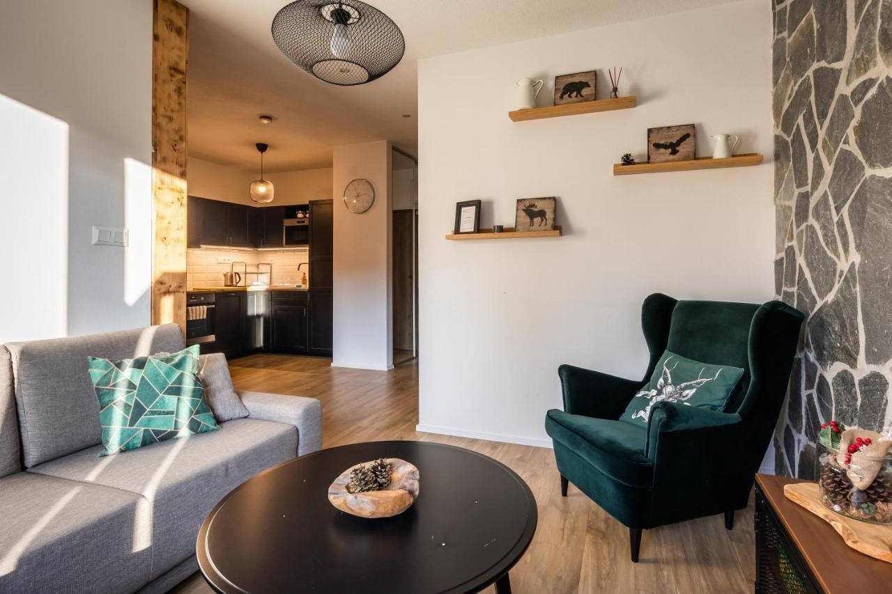 Lucnica Apartments Tale Extérieur photo