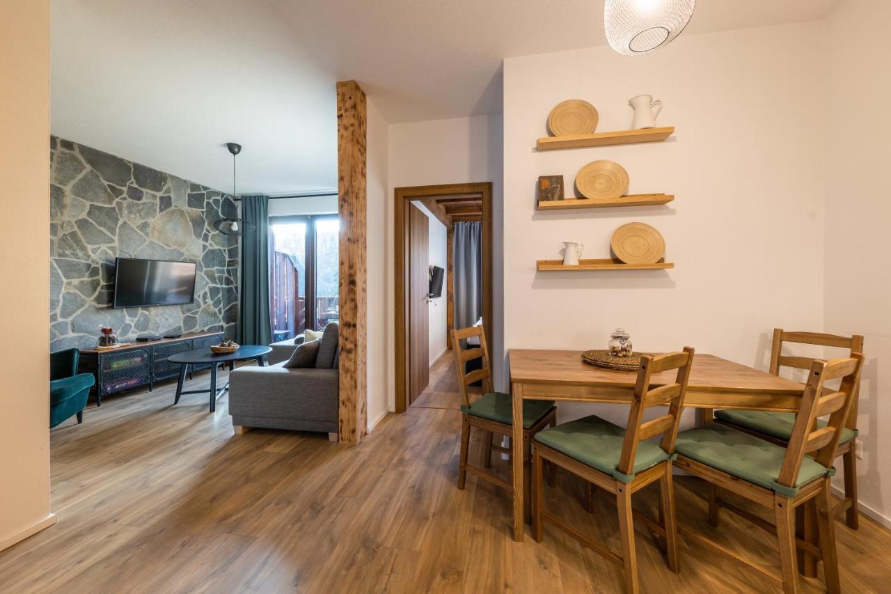 Lucnica Apartments Tale Extérieur photo