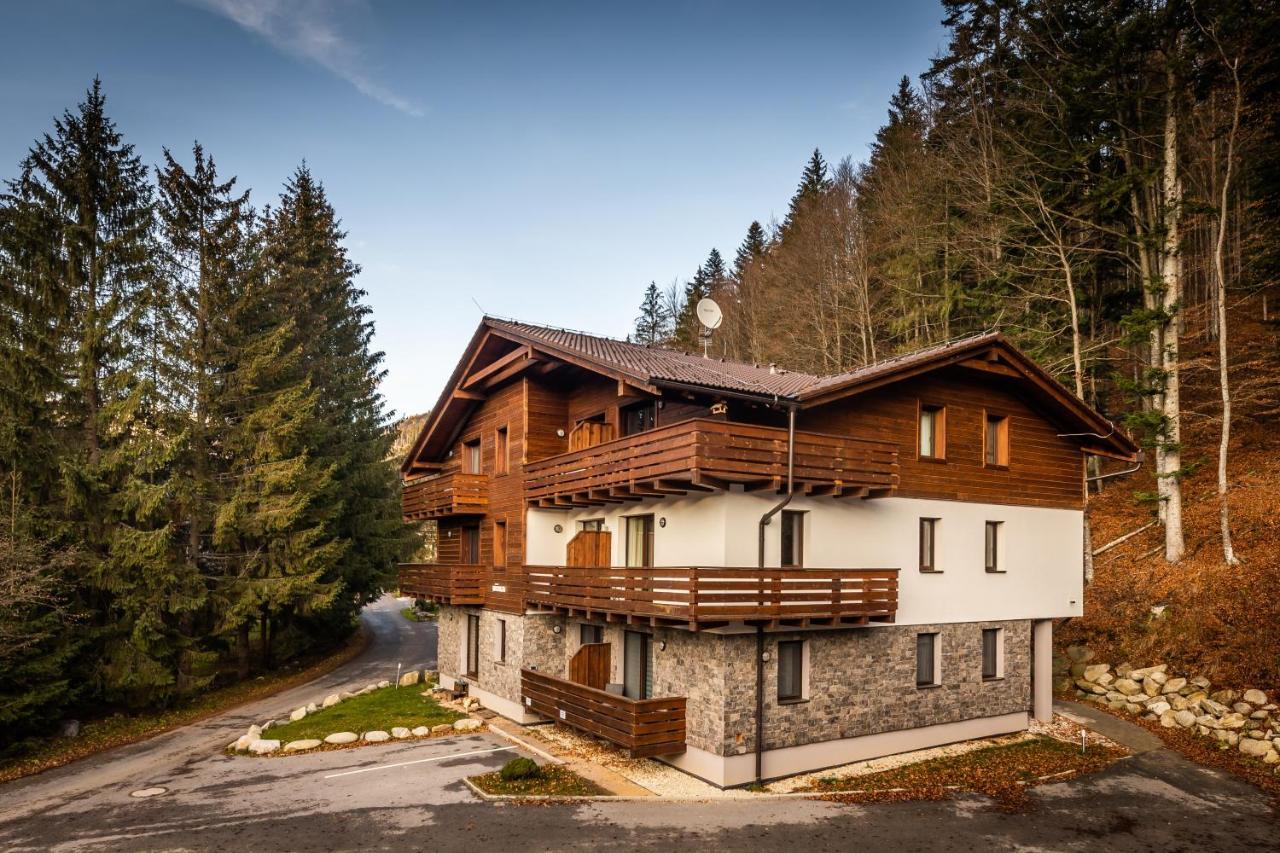 Lucnica Apartments Tale Extérieur photo
